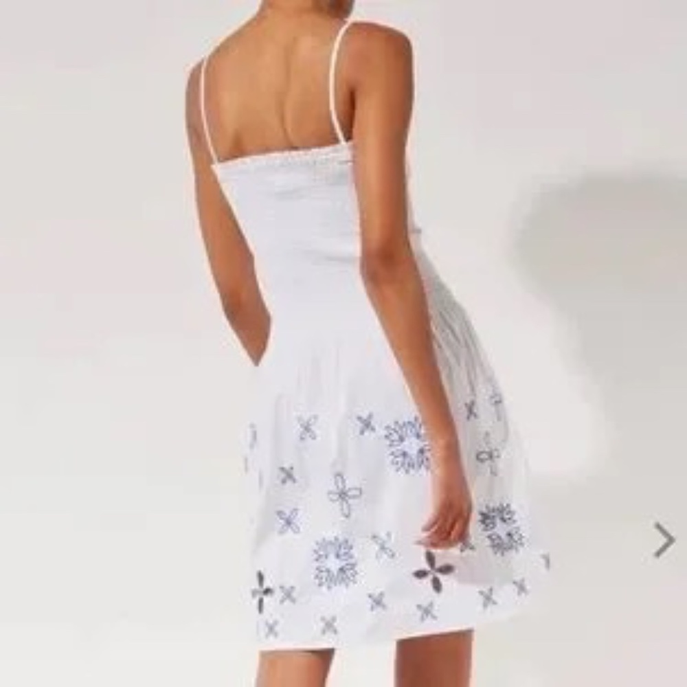 Solid and Striped "The Luna" dress - Picture 2 of 3